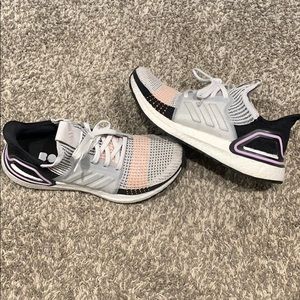 Women’s Adidas Ultraboosts 19
